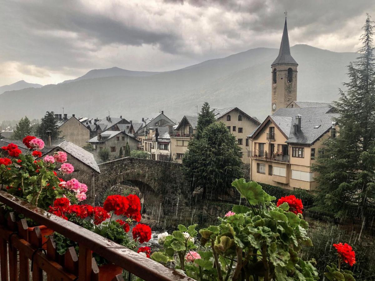 Ferienwohnung Vora Riu Esterri d'Àneu Exterior foto